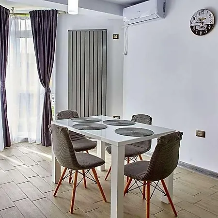 Hotel Indigo Alezzi Pool & 3*